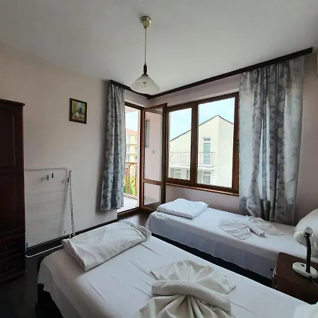 Hotell Lazur Ravda
