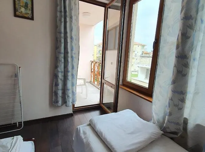 Lazur فندق رافدا